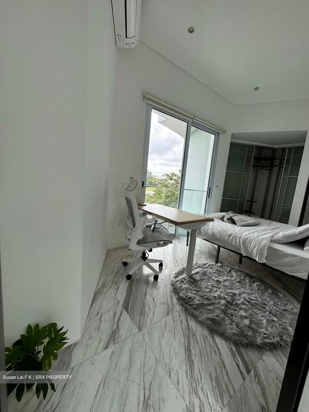 Fifty-Two Stevens (D10), Apartment #560345001